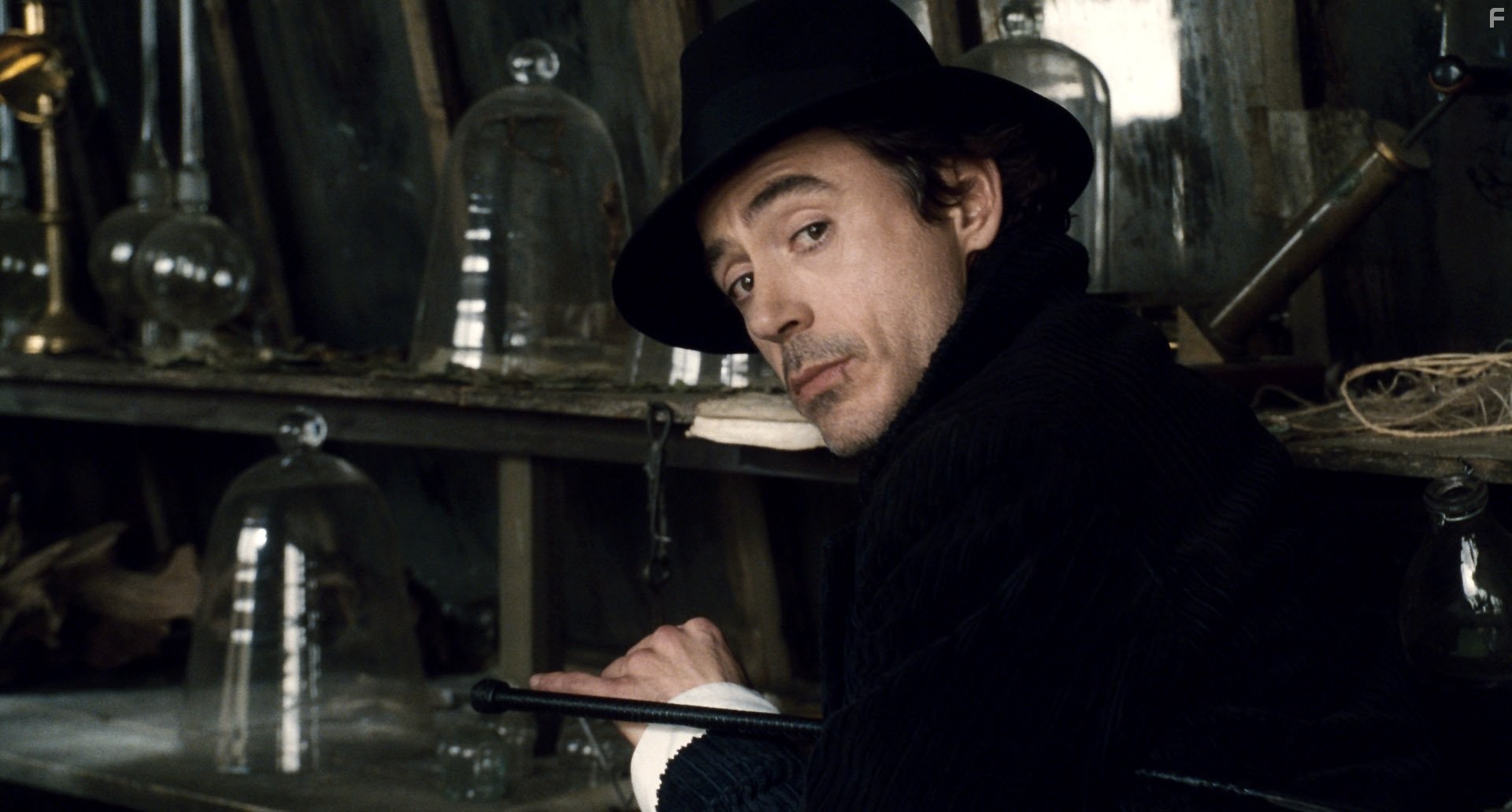 Robert Downey Jr. in Шерлок Холмс (2009)