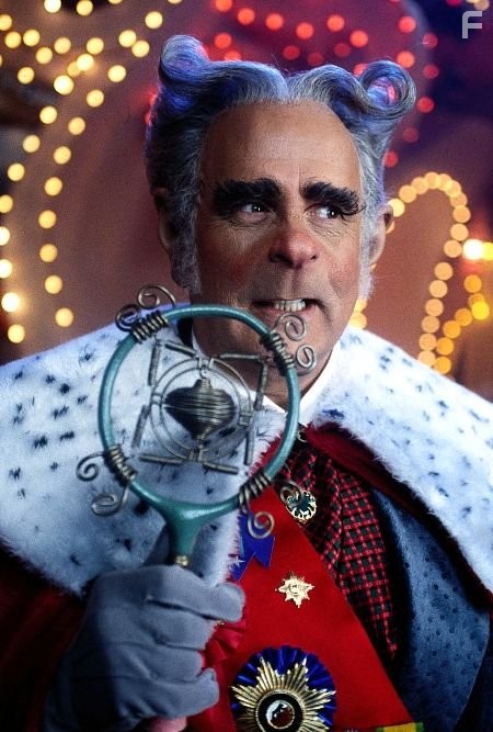 Jeffrey Tambor in Гринч - похититель Рождества (2000)