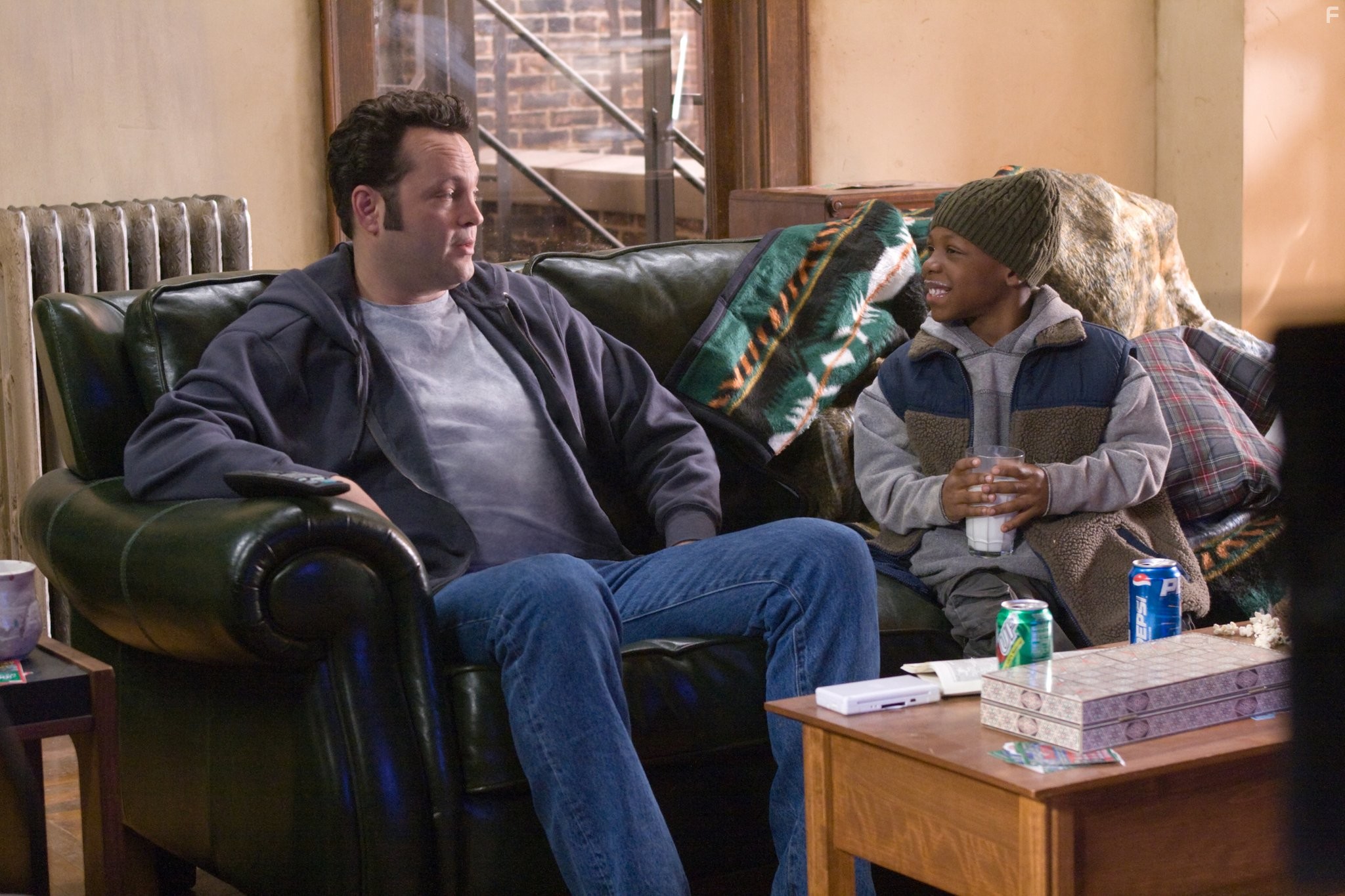 Vince Vaughn and Bobb'e J. Thompson in Фред Клаус, брат Санты (2007)