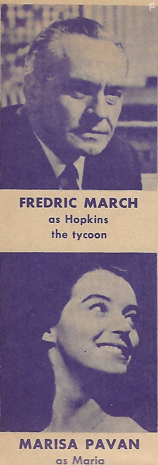 Fredric March and Marisa Pavan in Человек в сером фланелевом костюме (1956)