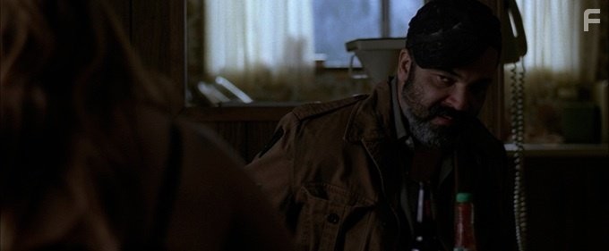 Sam Rockwell and Jeffrey Wright in Единственный выстрел (2013)