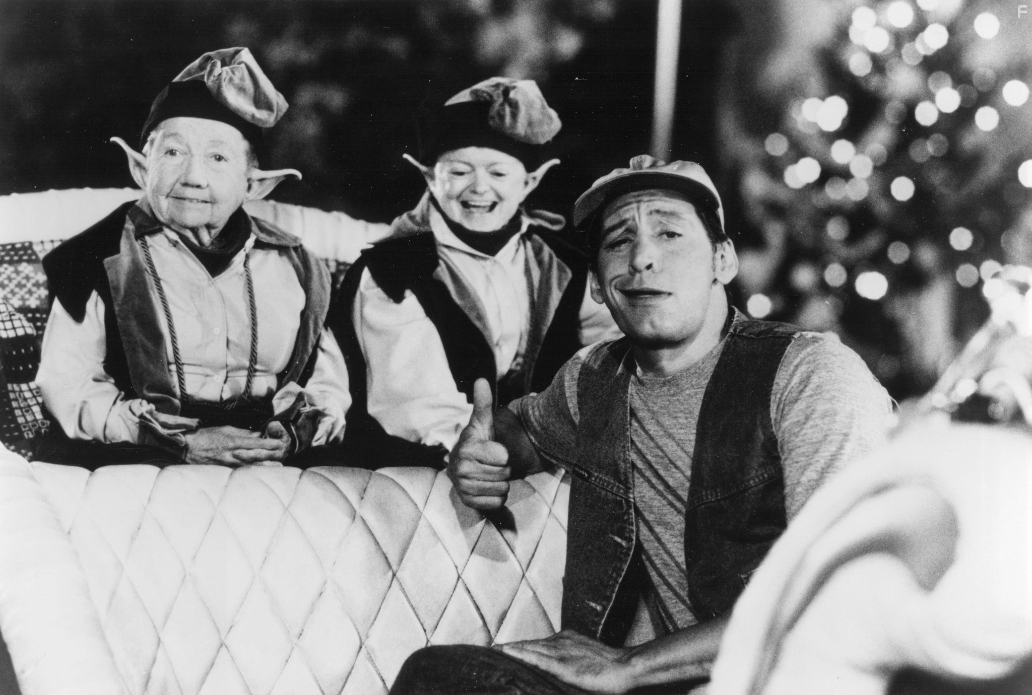 Эрнест спасает Рождество