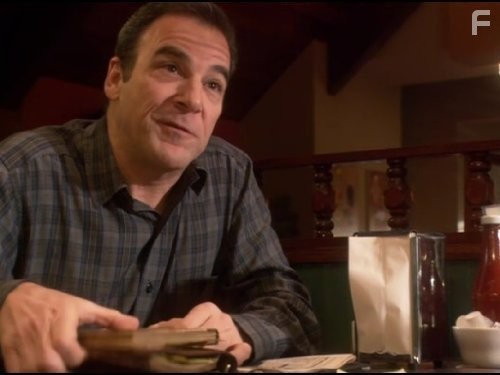 Mandy Patinkin in Мёртвые, как я (2003)