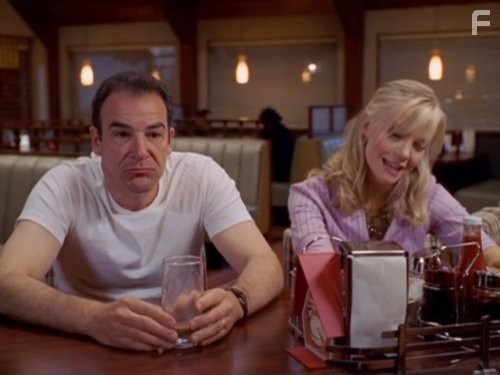 Mandy Patinkin and Laura Harris in Мёртвые, как я (2003)