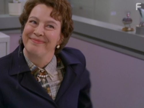 Christine Willes in Мёртвые, как я (2003)