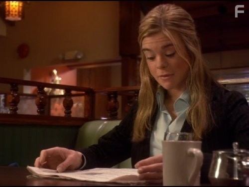 Ellen Muth in Мёртвые, как я (2003)