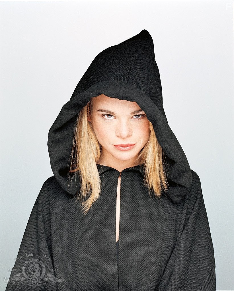 Ellen Muth in Мёртвые, как я (2003)