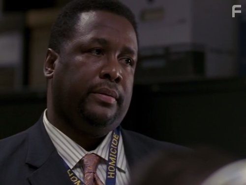 Wendell Pierce in Прослушка (2002)