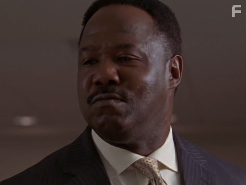 Isiah Whitlock Jr. in Прослушка (2002)