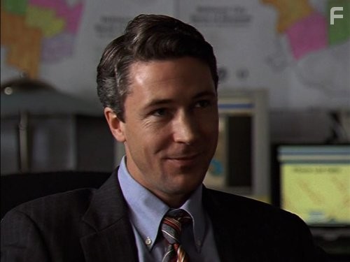 Aidan Gillen in Прослушка (2002)