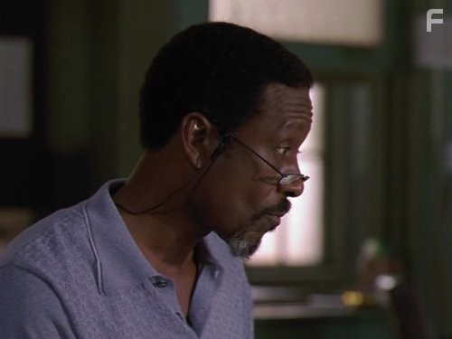 Clarke Peters in Прослушка (2002)