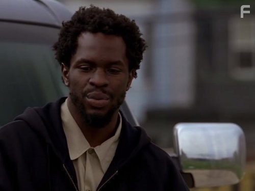 Gbenga Akinnagbe in Прослушка (2002)