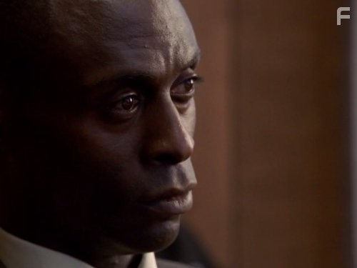 Lance Reddick in Прослушка (2002)