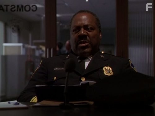 Frankie Faison in Прослушка (2002)