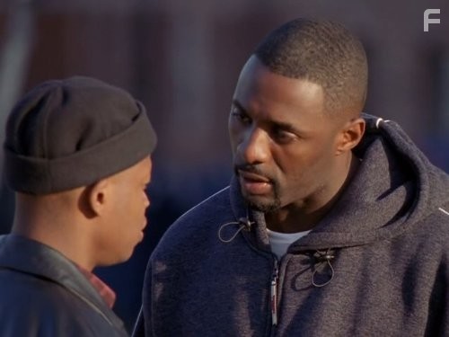 Idris Elba and Lawrence Gilliard Jr. in Прослушка (2002)