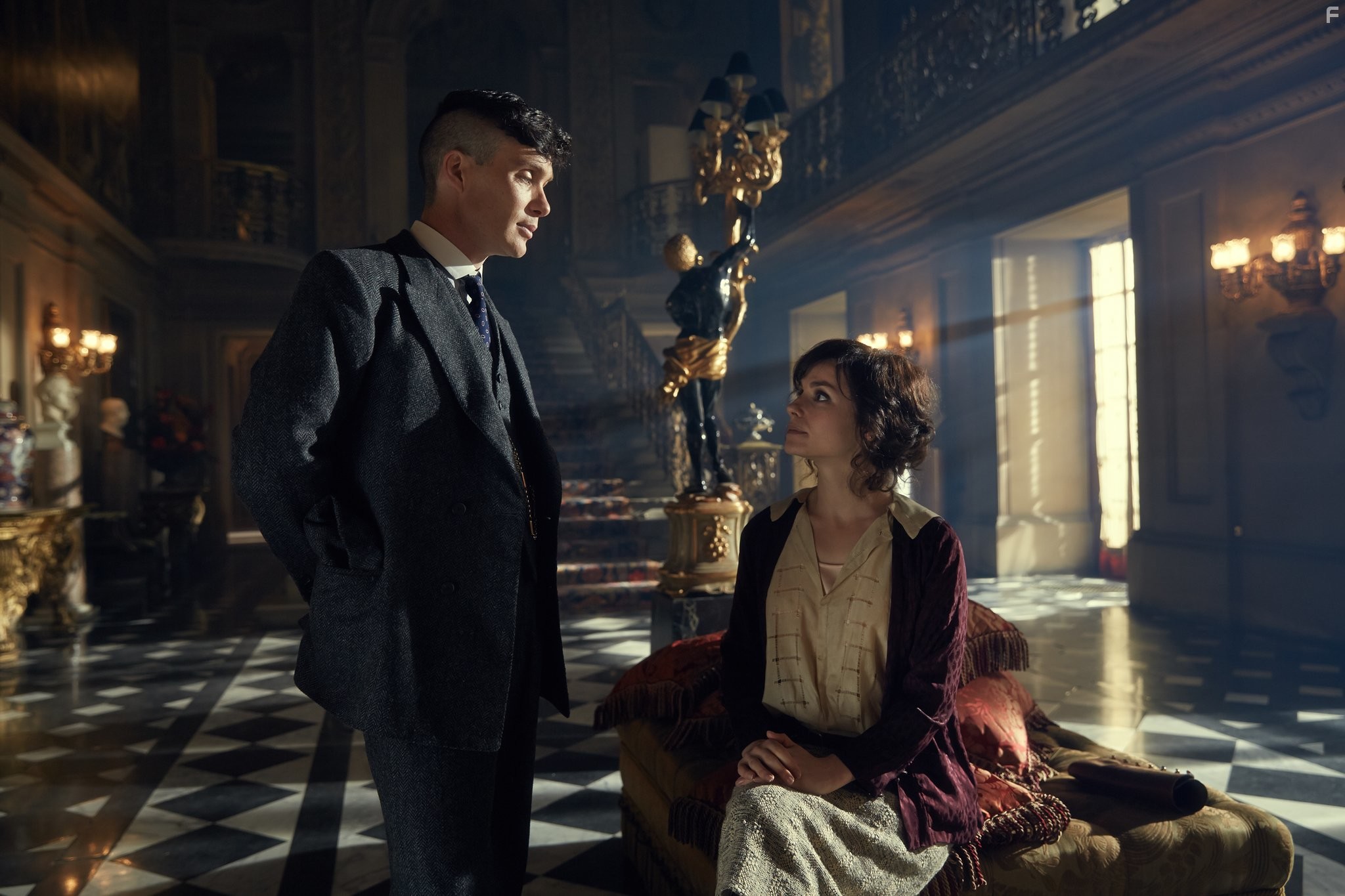 Cillian Murphy and Charlotte Riley in Острые козырьки (2013)