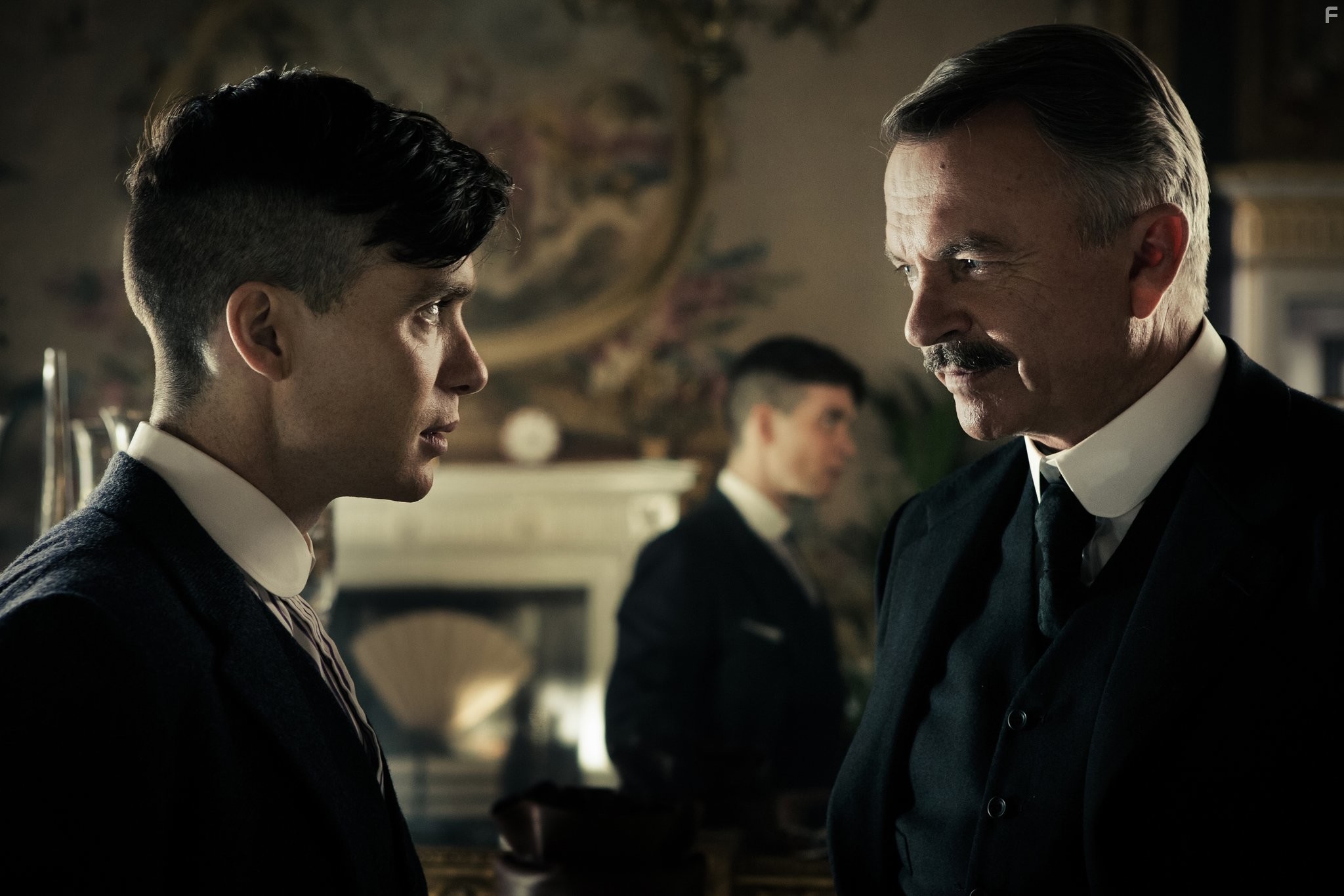 Sam Neill and Cillian Murphy in Острые козырьки (2013)
