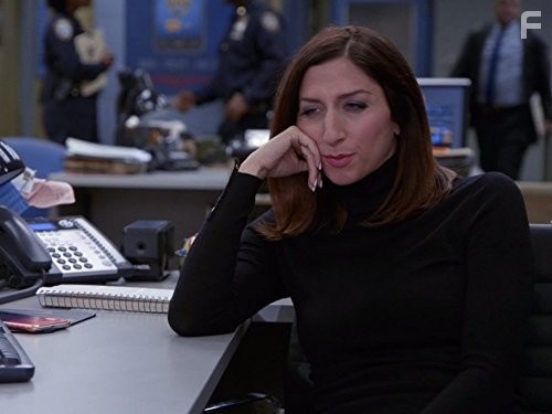Chelsea Peretti in Бруклин 9-9 (2013)