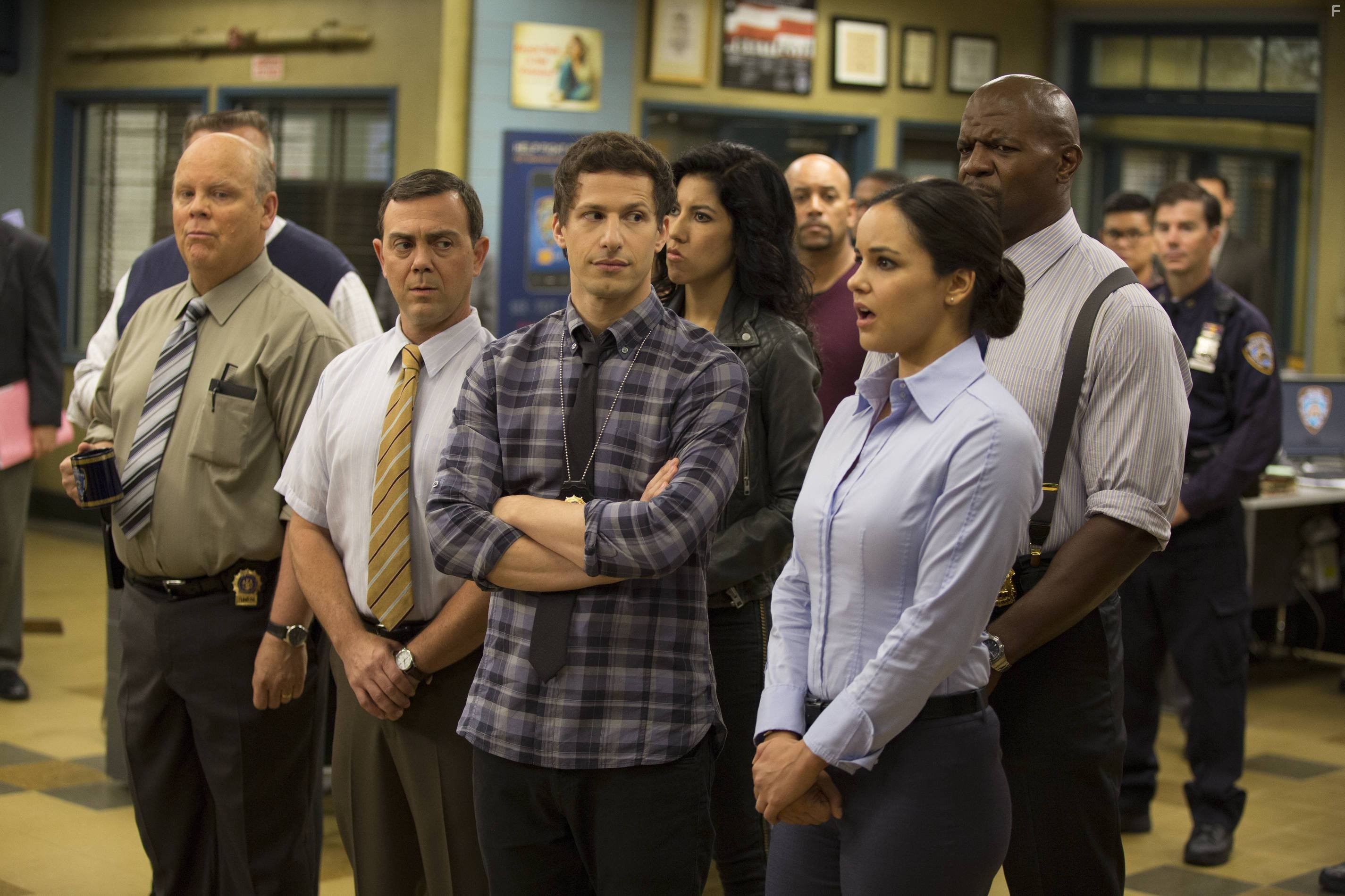 Dirk Blocker, Terry Crews, Melissa Fumero, Joe Lo Truglio, Andy Samberg, and Stephanie Beatriz in Бруклин 9-9 (2013)