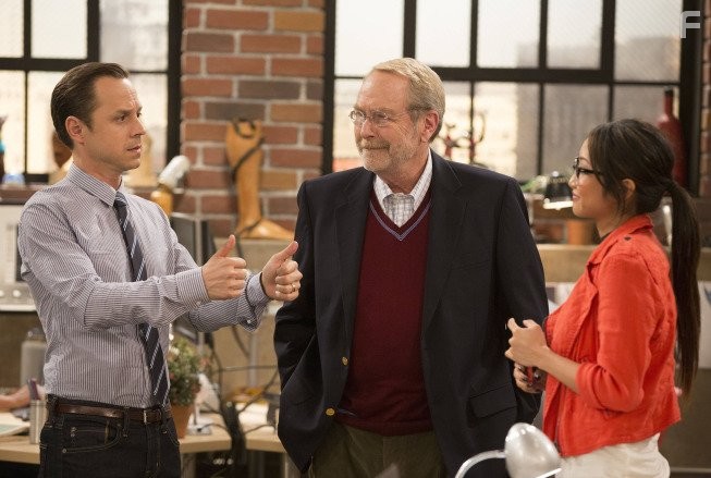 Giovanni Ribisi, Martin Mull, and Brenda Song in Папаши (2013)