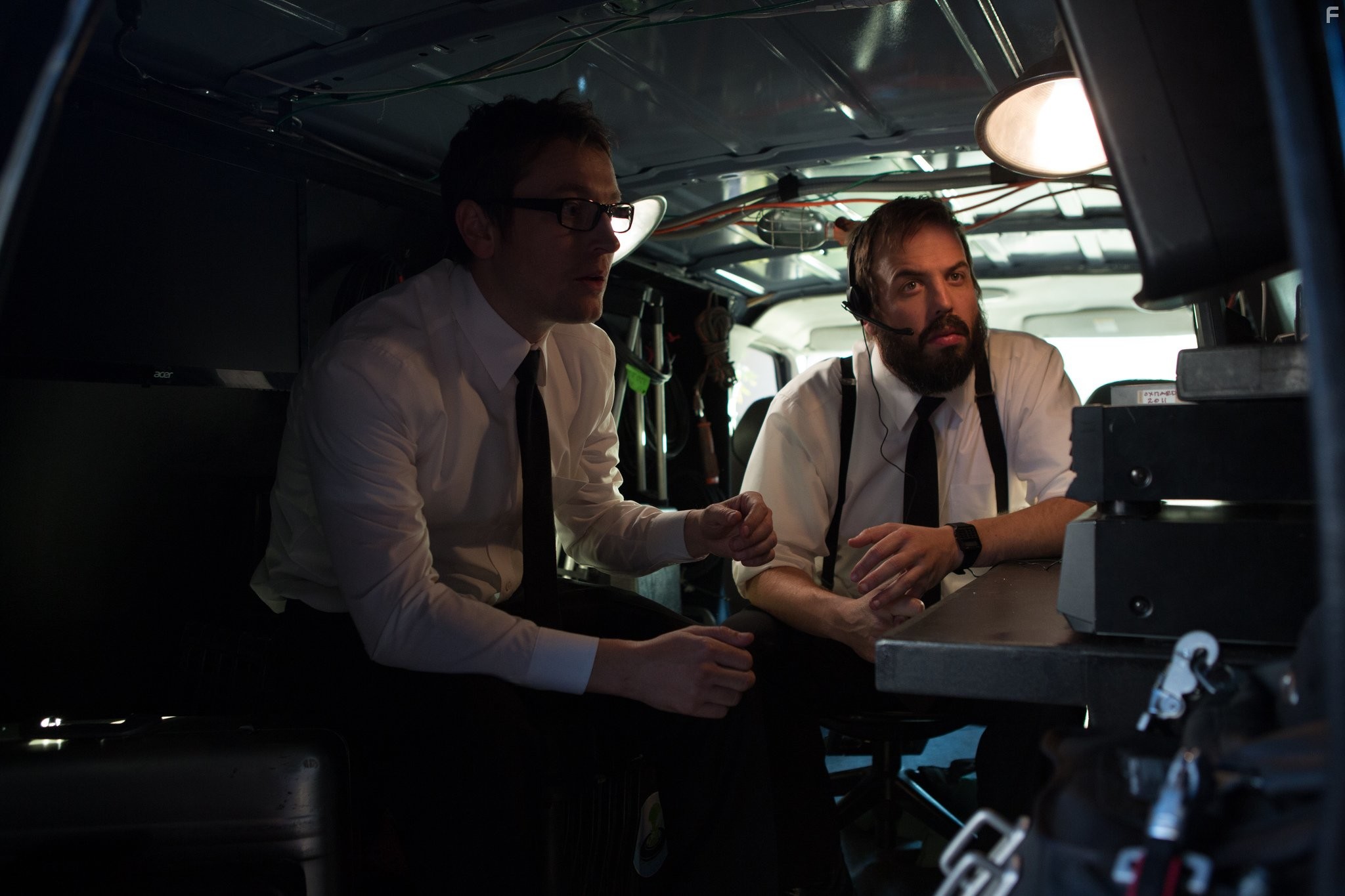 Angus Sampson and Leigh Whannell in Астрал: Глава 2 (2013)