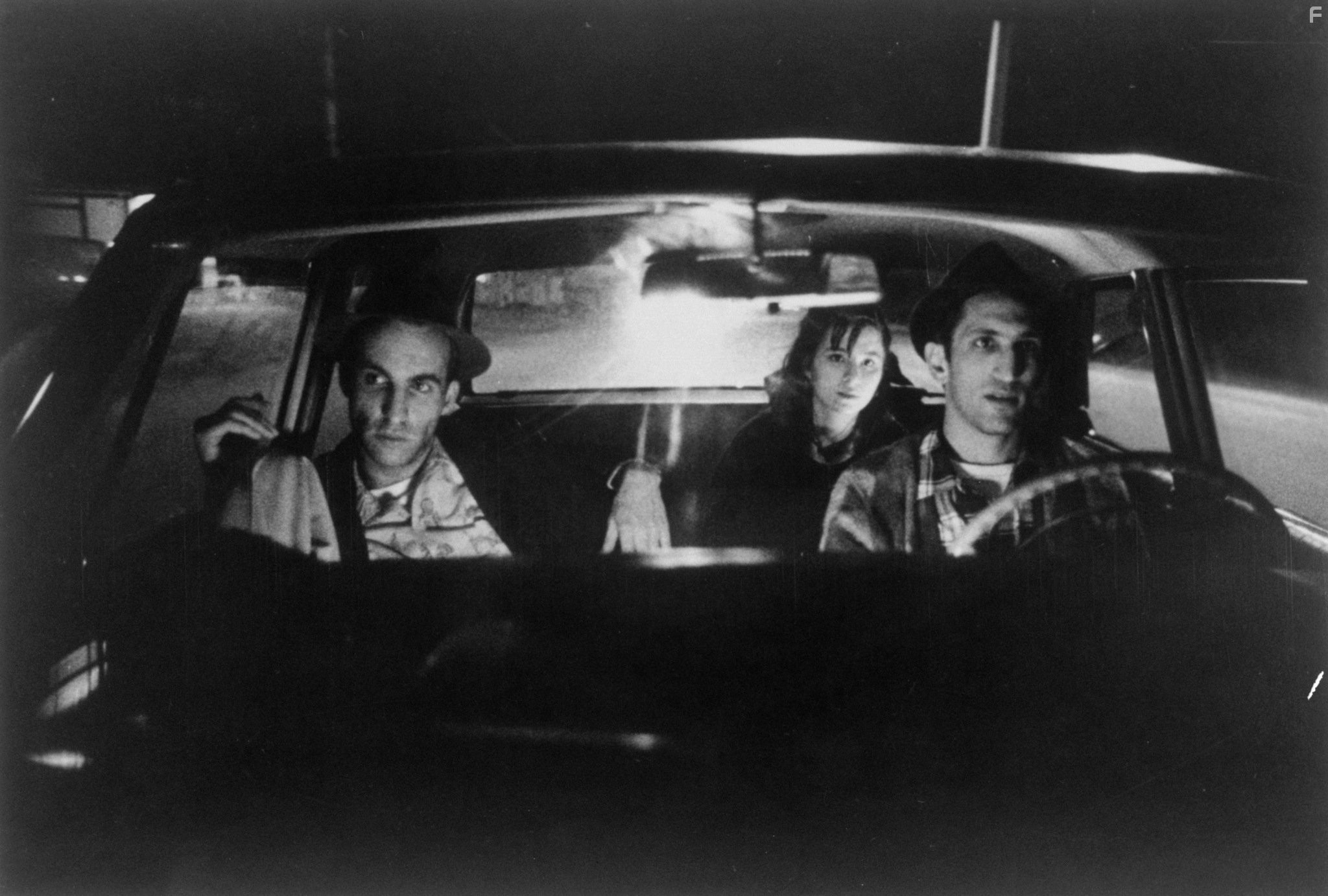 Richard Edson, Eszter Balint, and John Lurie in Более странно, чем в раю (1984)