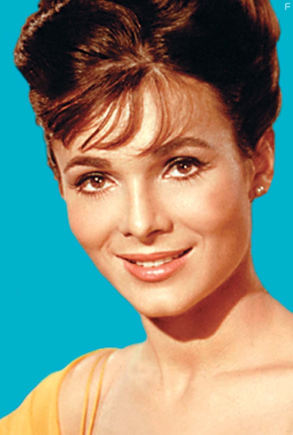 Gila Golan in Корабль дураков (1965)