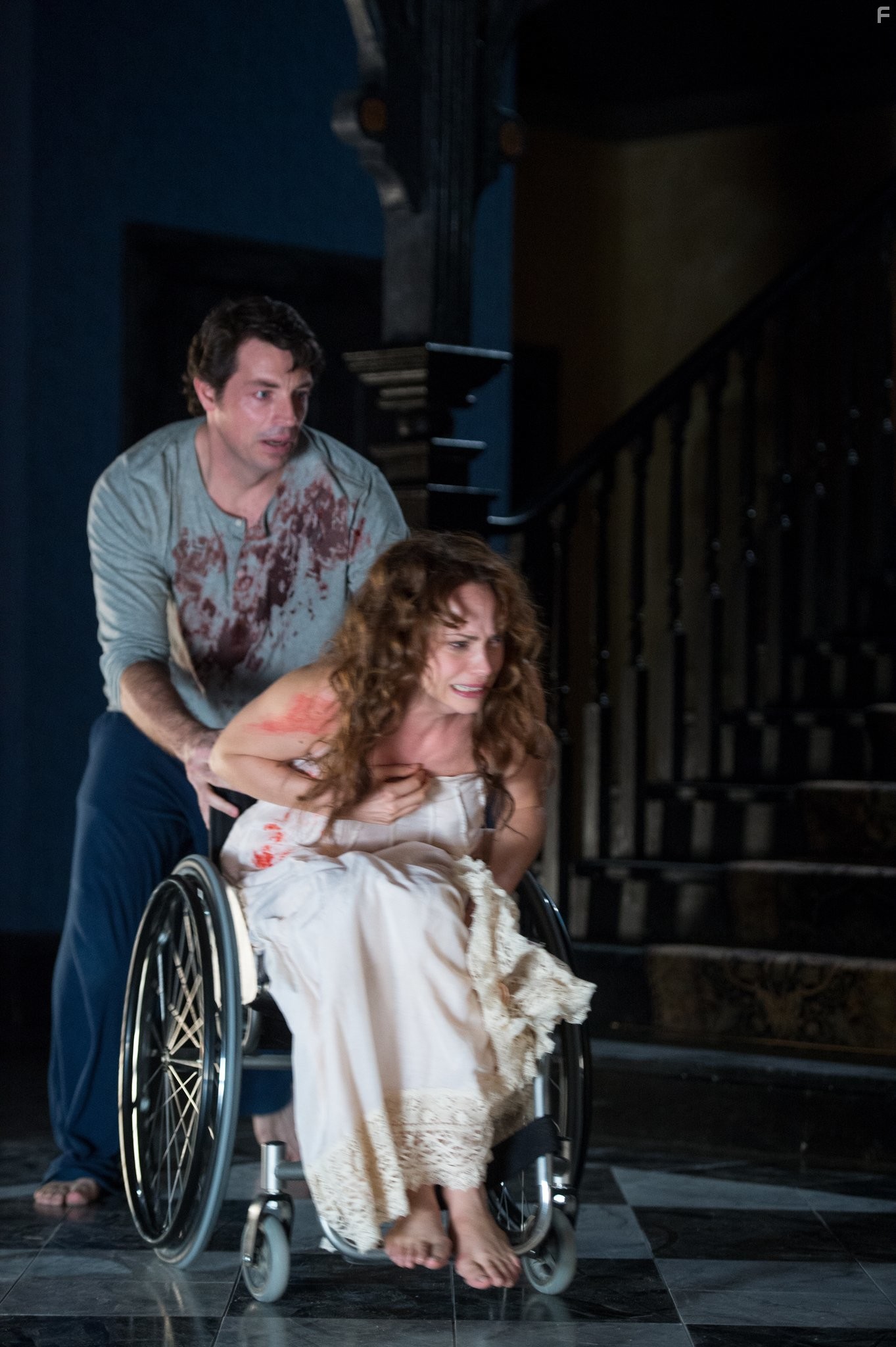 Brennan Elliott and Fiona Dourif in Проклятие Чаки (2013)