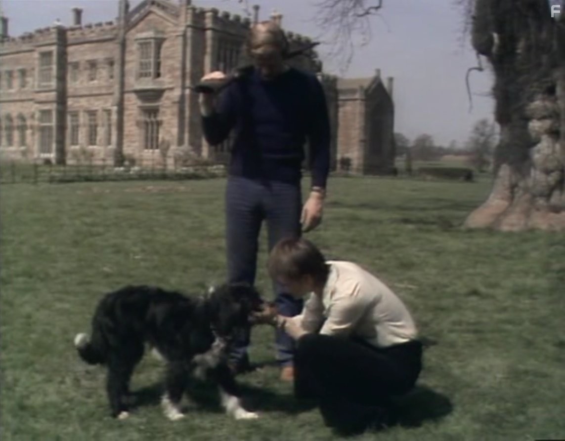 Ian McCulloch and Carolyn Seymour in Survivors (1975)