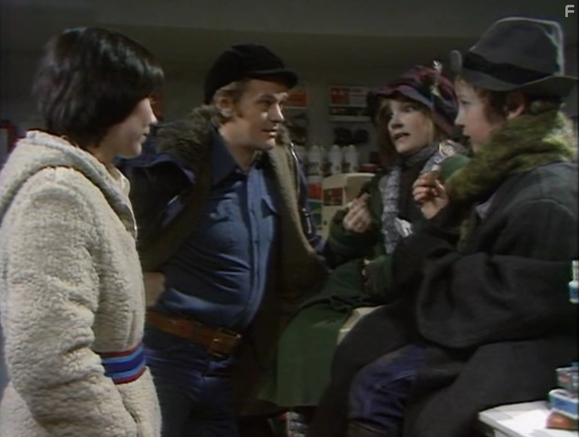 Stephen Dudley, Lucy Fleming, Ian McCulloch, and Tanya Ronder in Survivors (1975)