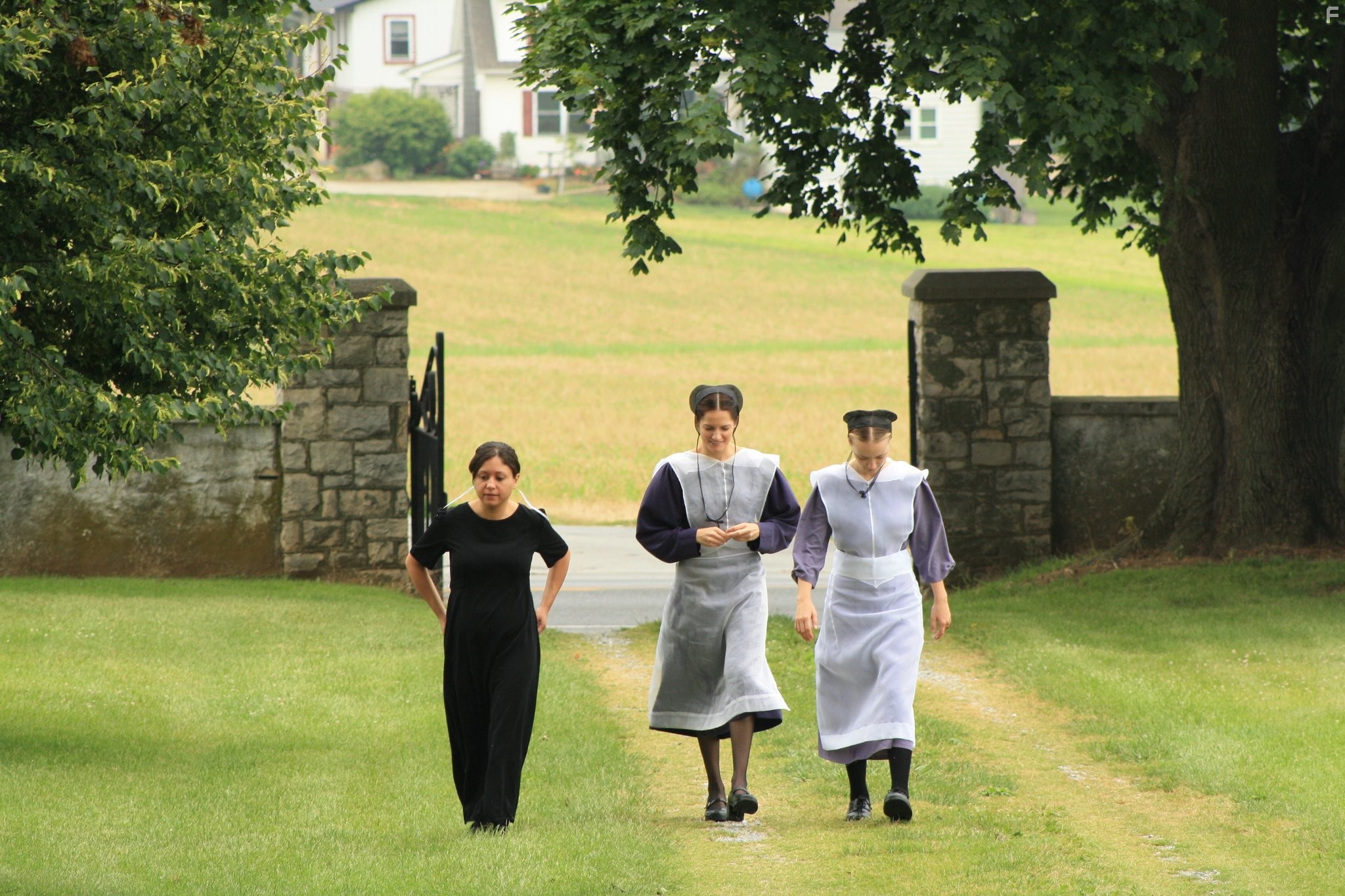 Breaking Amish (2012)