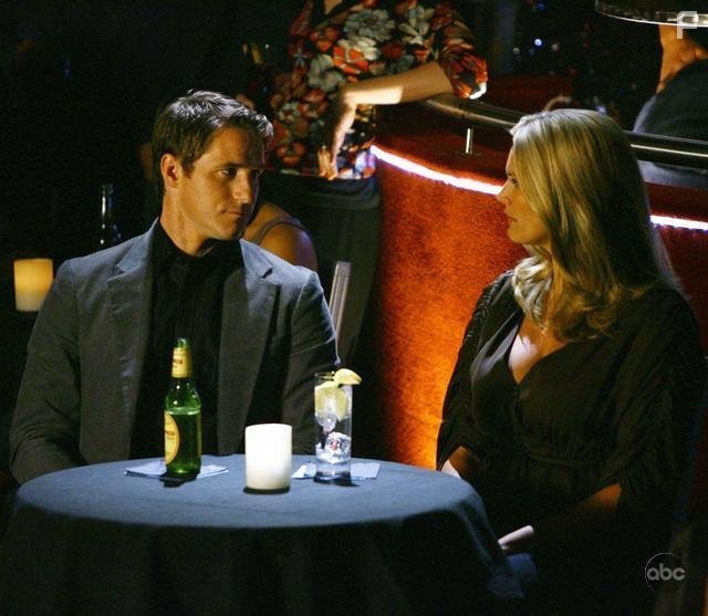 Natasha Henstridge and Sam Jaeger in Элай Стоун (2008)