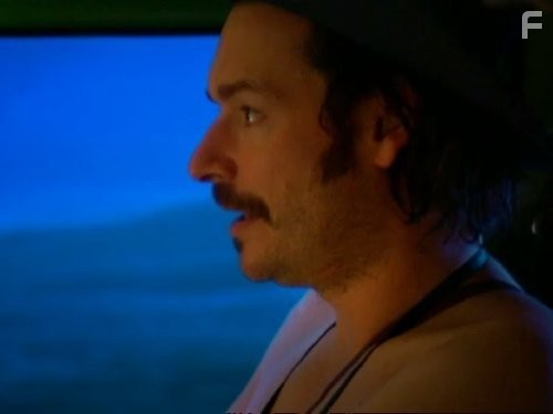 Julian Barratt in Майти Буш (2003)