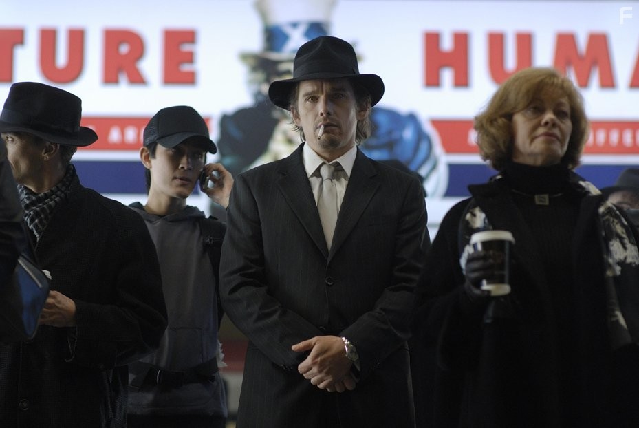 Ethan Hawke in Воины света (2009)