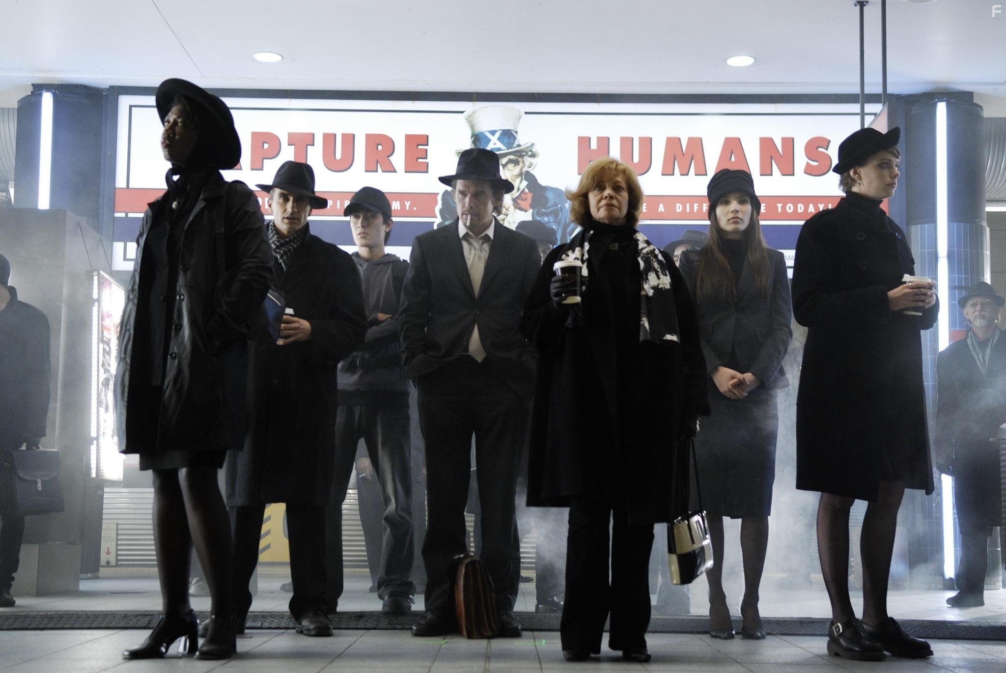 Ethan Hawke in Воины света (2009)