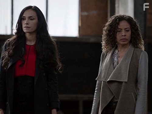 Famke Janssen and Tawny Cypress in Черный Список (2013)
