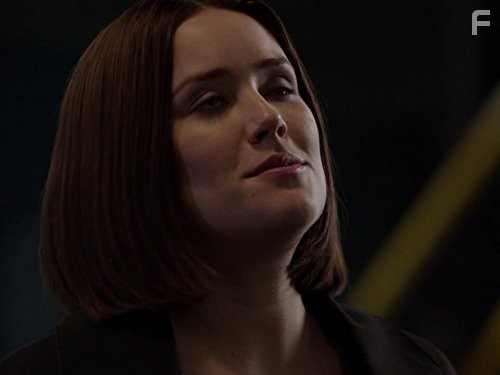 Megan Boone in Черный Список (2013)