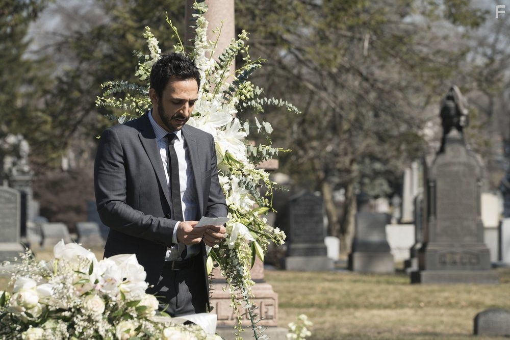 Amir Arison in Черный Список (2013)