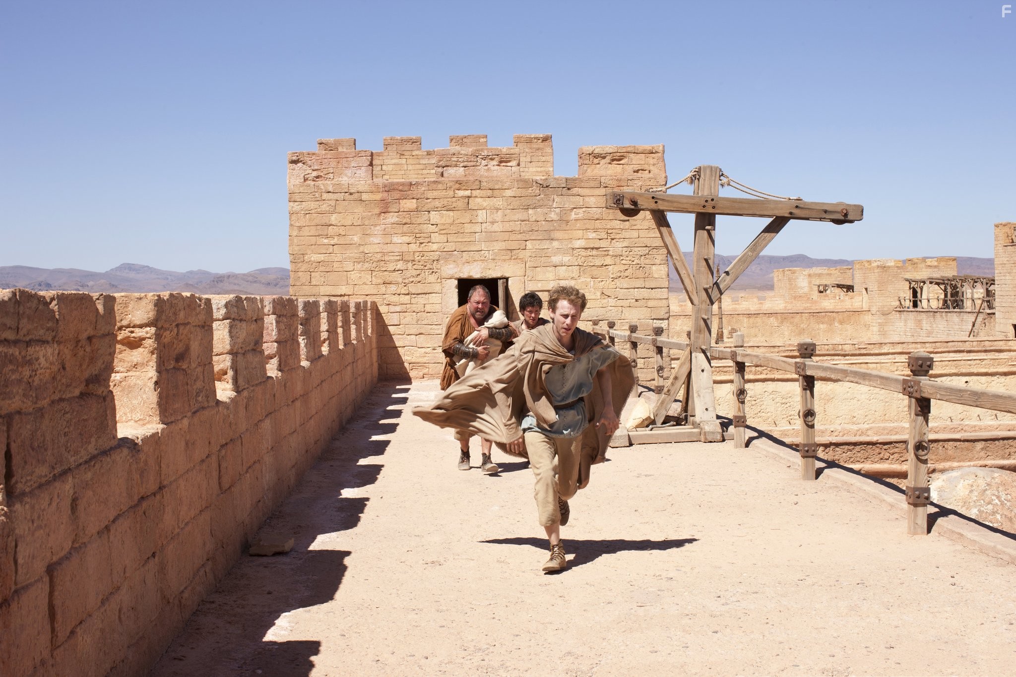 Mark Addy, Robert Emms, and Jack Donnelly in Атлантида (2013)