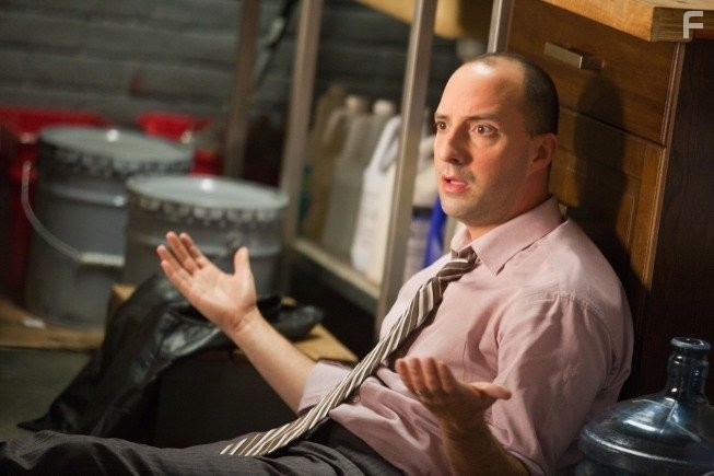 Tony Hale in Живая мишень (2010)