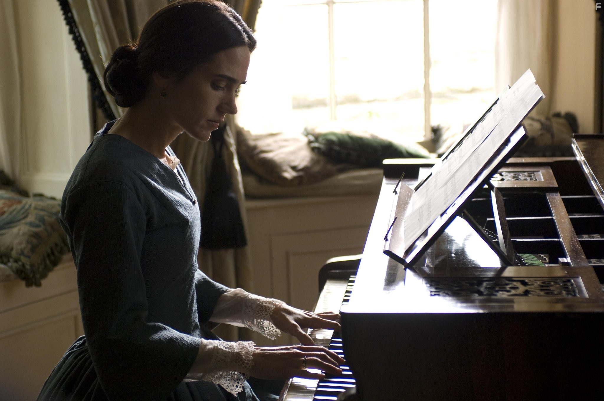 Jennifer Connelly in Происхождение (2009)