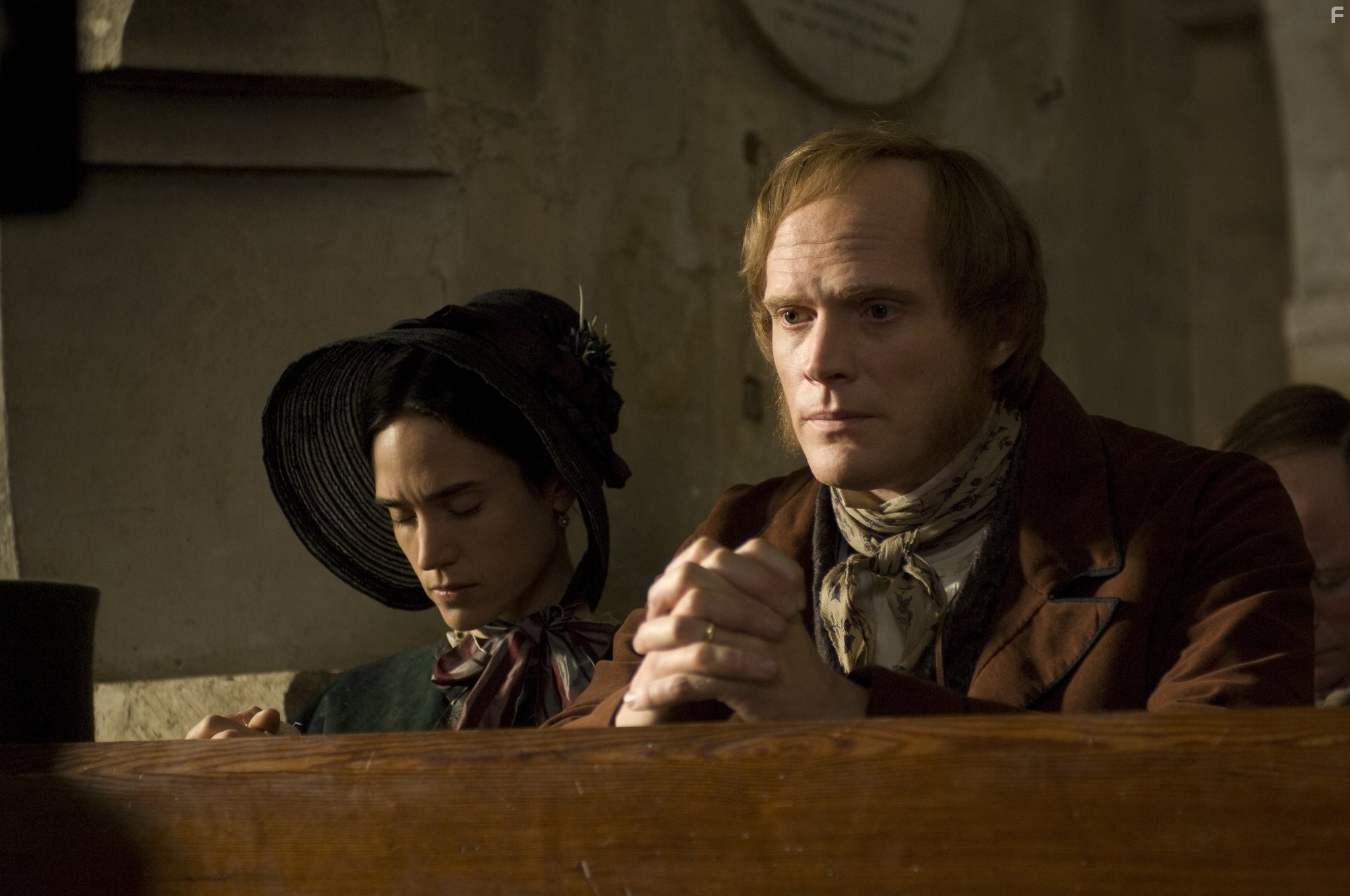 Jennifer Connelly and Paul Bettany in Происхождение (2009)