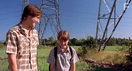 Ryan Kelley and Trevor Morgan in Жестокий ручей (2004)