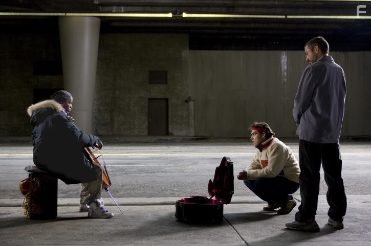 Robert Downey Jr., Jamie Foxx, and Joe Wright in Солист (2009)