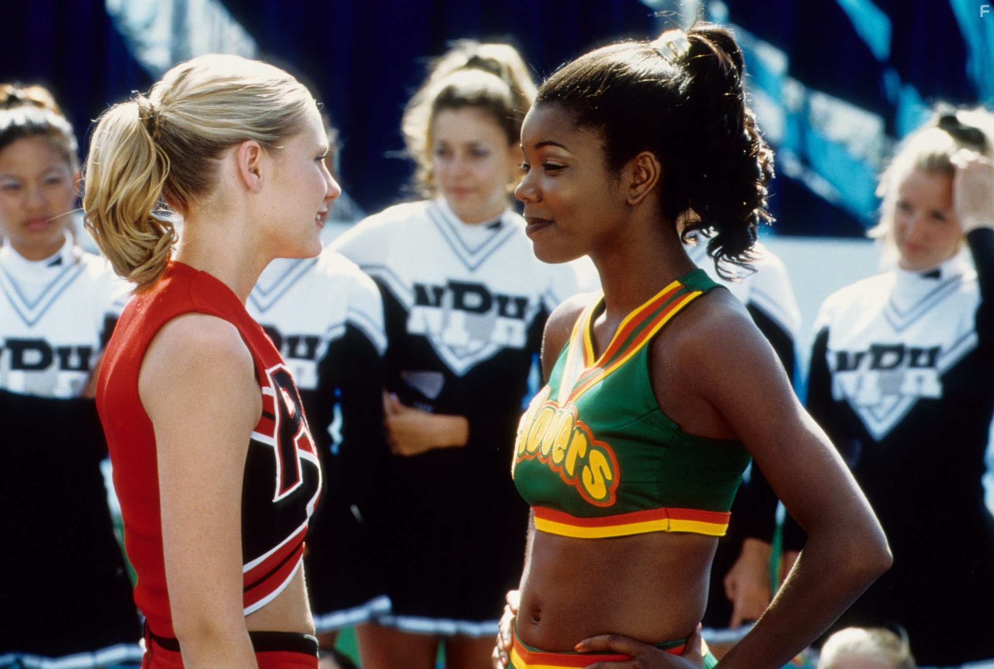 Kirsten Dunst and Gabrielle Union in Добейся успеха (2000)