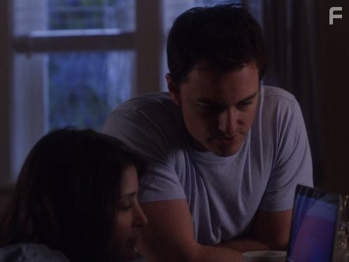 Kerr Smith and Shiri Appleby in Жизнь непредсказуема (2010)