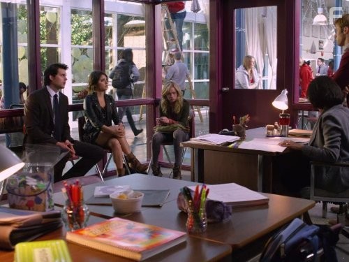 Shiri Appleby, Shaun Sipos, Kristoffer Polaha, and Britt Robertson in Жизнь непредсказуема (2010)