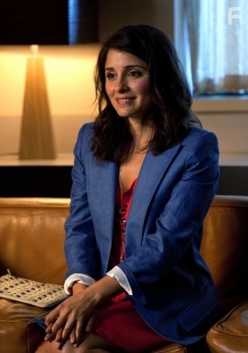 Shiri Appleby in Жизнь непредсказуема (2010)