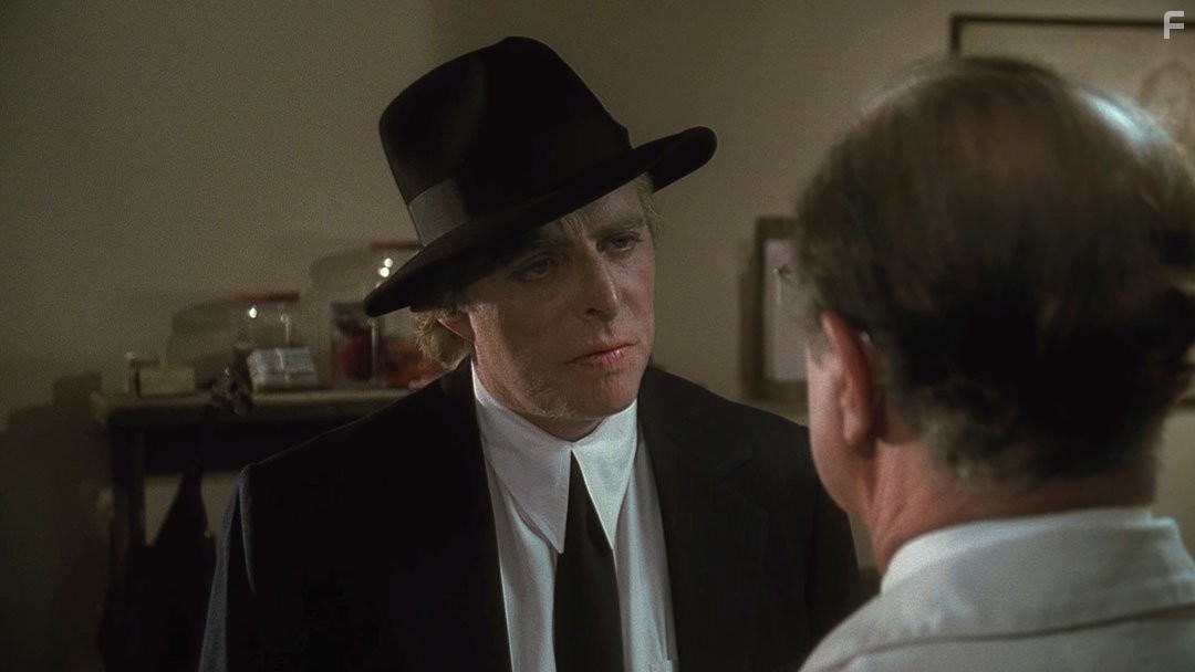 Richard Lynch in Повелитель кукол 3: Месть Тулона (1991)