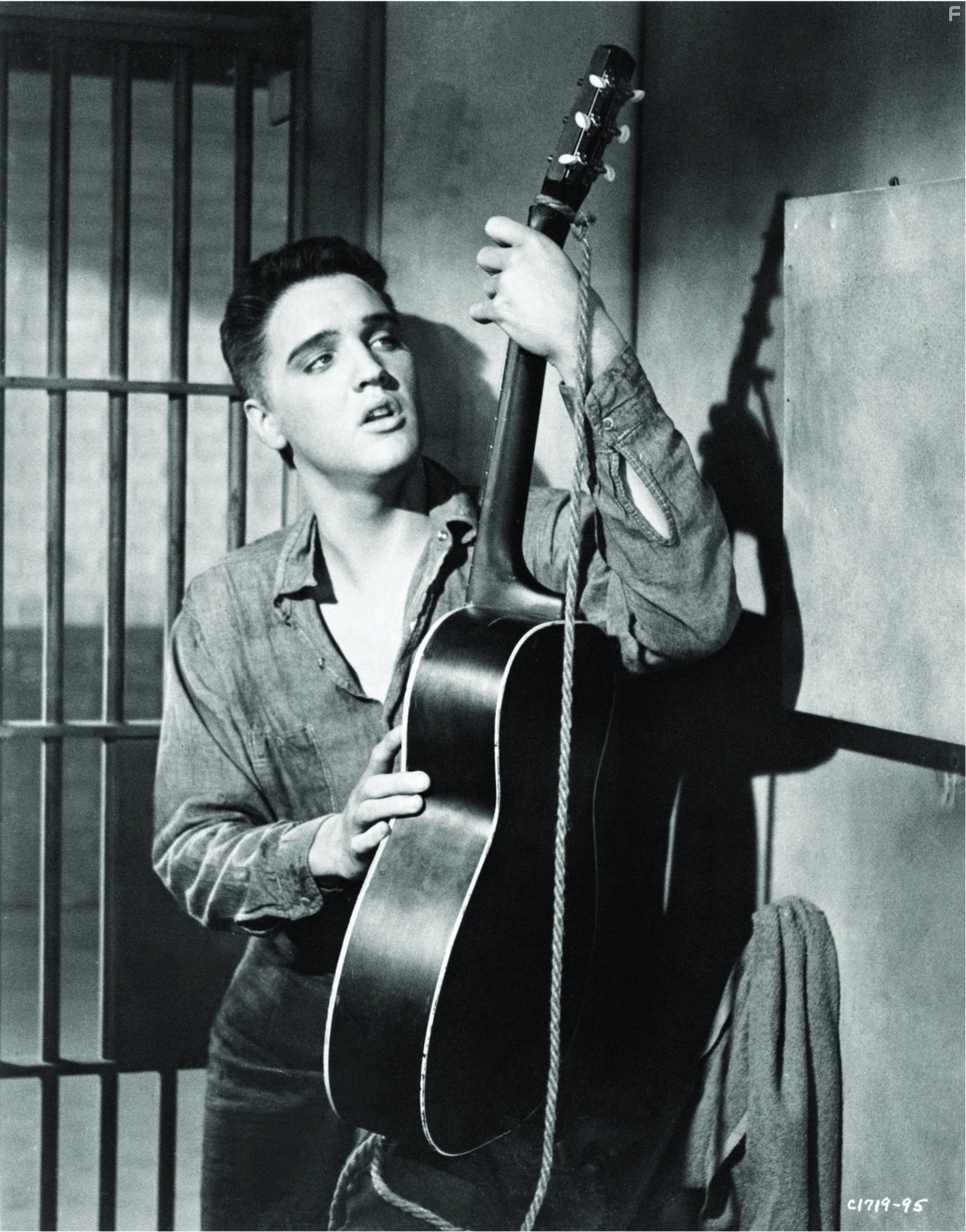 Elvis Presley in Тюремный рок (1957)